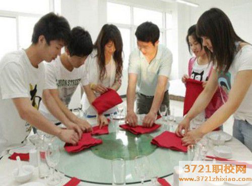 郑州华德中等专业学校旅游与酒店管理专业怎么样