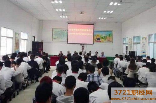 渭南新东方烹饪学校管理严格