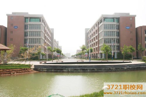 烟台汽车工业学校网站网址