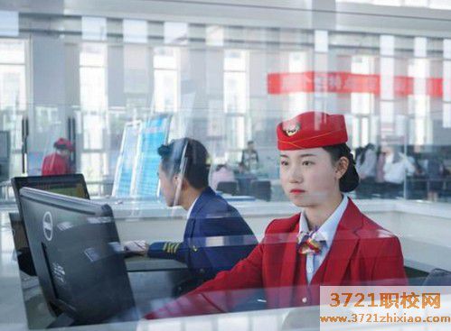 【青岛高铁学校】青岛哪个高铁学校好及录取分数线是多少