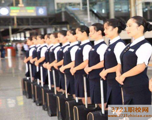 【青岛高铁学校】青岛高铁专业一年学费和生活费要多少