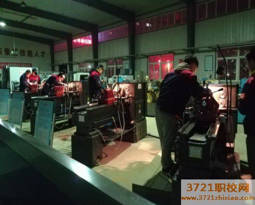 山东省城市服务技师学院学校数控加工专业