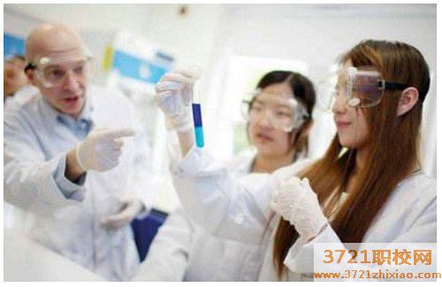 【临沂卫生学校】临沂科技学校药剂专业