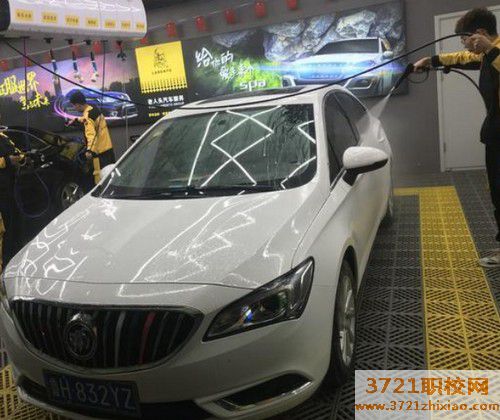 【太原汽车美容学校】太原哪个汽车美容学校好及录取分数线是多少