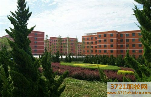 威海技师学院的宿舍条件和食堂情况