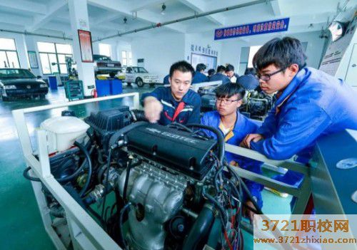 【威海汽车维修学校】威海市文登技师学院汽车维修专业