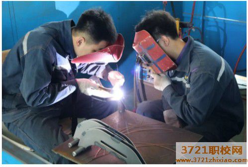 【威海焊接学校】威海市文登技师学院焊接加工专业