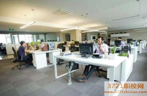 威海市文登区职业中等计算机专业学校计算机平面设计专业