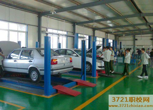 石家庄什么汽车营销专业学校好  