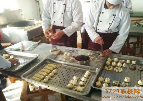 【菏泽烹饪学校】菏泽化工高级技工学校烹饪与营养专业