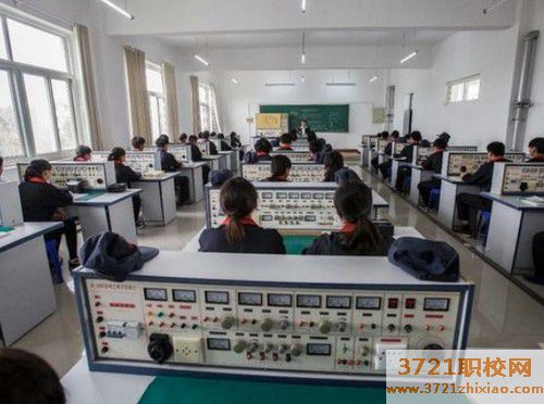【菏泽技校】菏泽化工高级技工学校电气自动化设备安装与维修专业