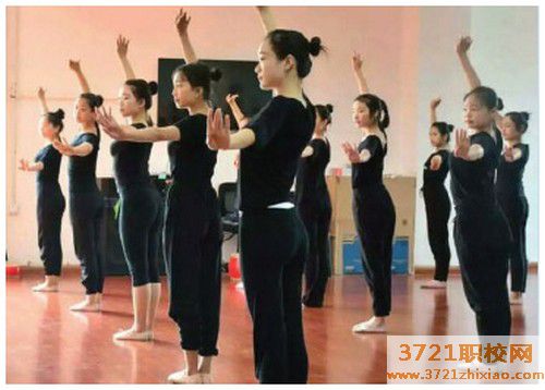 【合肥幼师学校】合肥飞跃学校社会文化艺术(幼师)专业