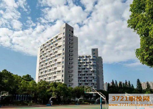 湖南猎鹰技工学校