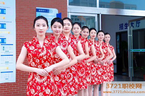 【长沙旅游管理学校】长沙涉外旅游职业中专旅游外语专业