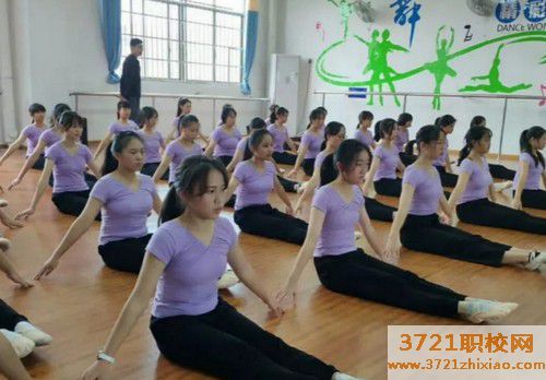 长沙市英蓝中等幼师职业学校社会文化艺术专业