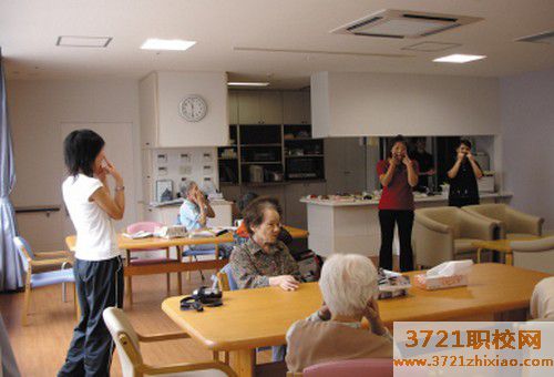 长沙市湘都中等职业学校老年人服务与管理专业