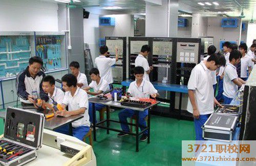 【广州电子信息学校】广州市白云工商技师学院工业电子信息工程专业