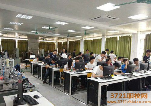 广州市白云工商技师学院工业机电一体化专业