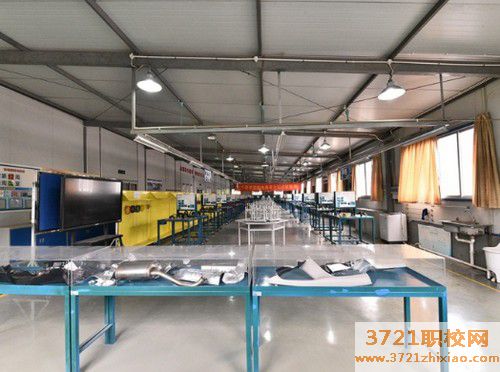 【广州新能源汽车学校】广州市技师学院新能源汽车检测与维修专业