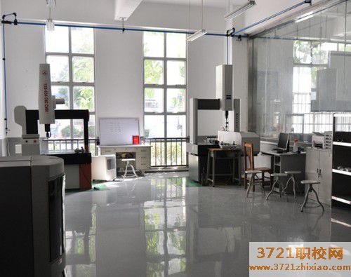 【广州3d打印技术学校】广东省国防科技技师学院3D打印技术应用（工业设计）专业