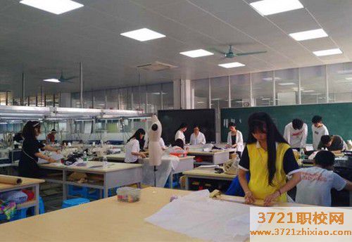 【广州服装设计学校】广东省轻工业技师学院服装设计与制作专业