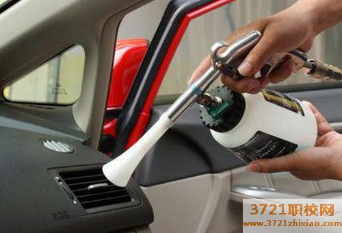 【沈阳汽车美容学校】沈阳哪个汽车美容学校好及录取分数线是多少