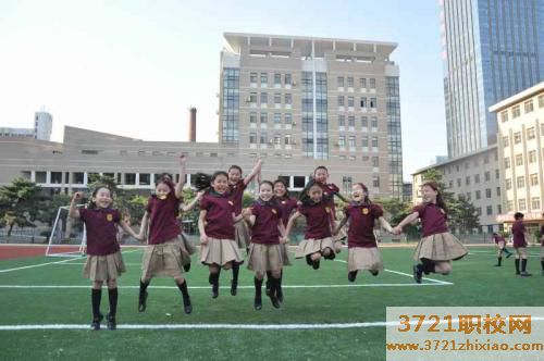 【沈阳职业学校】沈阳国际公关礼仪学校学费及收费标准