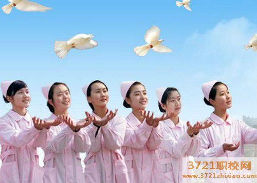 【沈阳卫校】沈阳卫校一年学费和生活费要多少