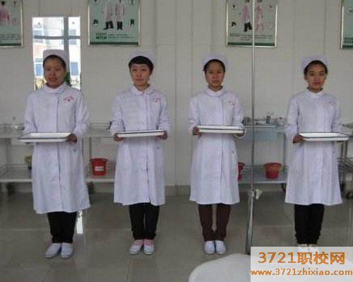 沈阳哪个卫校好及学校录取分数线   