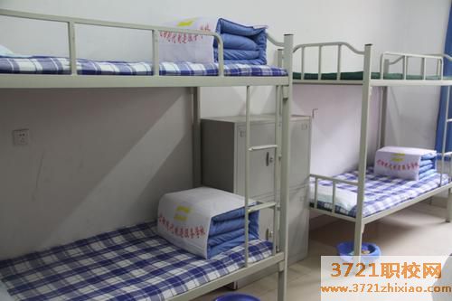 沈阳现代制造中专服务学校宿舍食堂