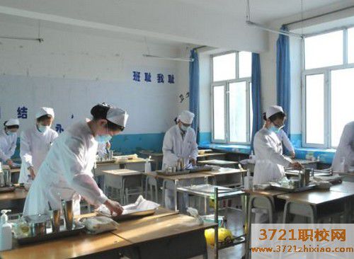 沈阳卫生学校招生分数线及要求