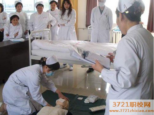 沈阳女生读护理专业好吗？好就业吗