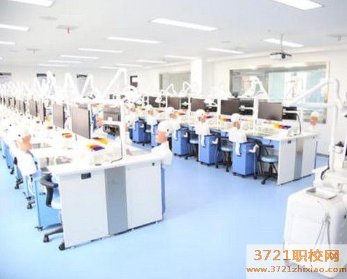 沈阳男生读口腔专业好吗?好就业吗