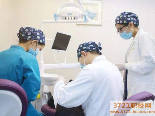 沈阳口腔专业就业形势及前景好不好