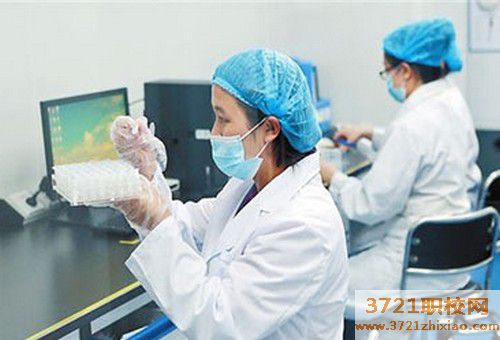 【沈阳卫生学校】沈阳医学检验专业一年学费多少钱