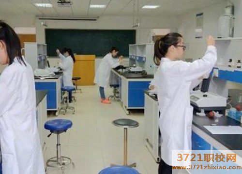 【沈阳卫生学校】沈阳医学检验专业招生录取分数线及要求