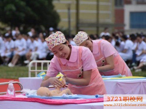 沈阳学助产专业哪个学校好