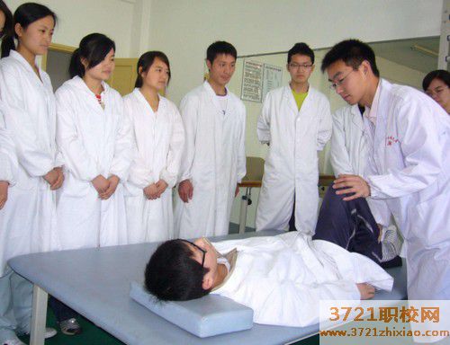 【沈阳卫生学校】沈阳康复治疗专业招生录取分数线及要求