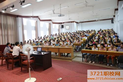 苏州丝绸中等中专专业学校学校电话