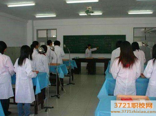 沈阳学护士哪个学校好