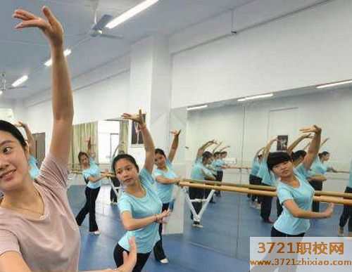 【沈阳幼师学校】沈阳幼师学校学费多少