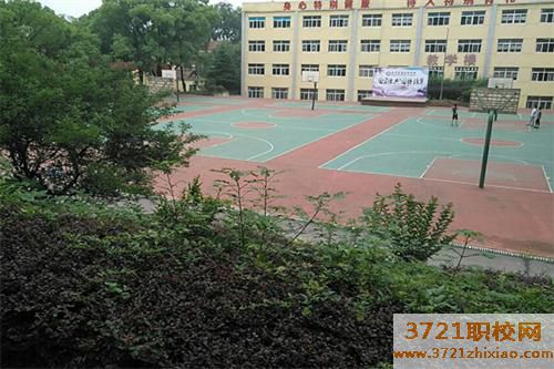 武汉东湖光电技工学校招生要求