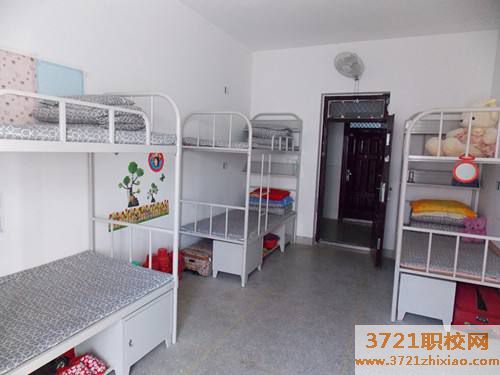 苏州纺织职工中等中专专业学校宿舍食堂