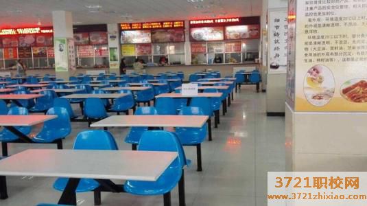 张家港市第三职业高级中学食堂情况
