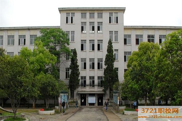 武汉市娲石技术学校学费及收费标准