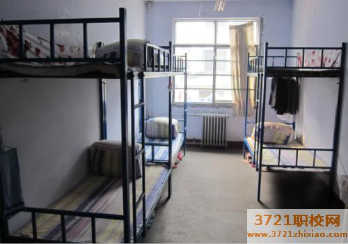 武汉市第一职业中专教育中心宿舍食堂