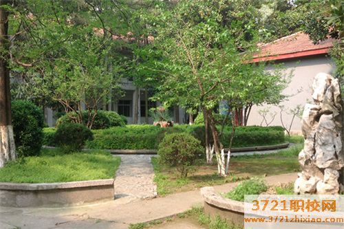 武汉应用科技学校的招生电话和联系方式