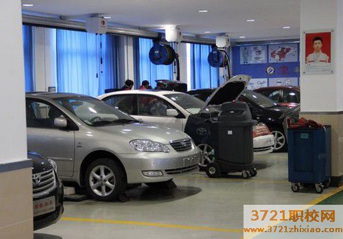 武汉汽修学校哪个好