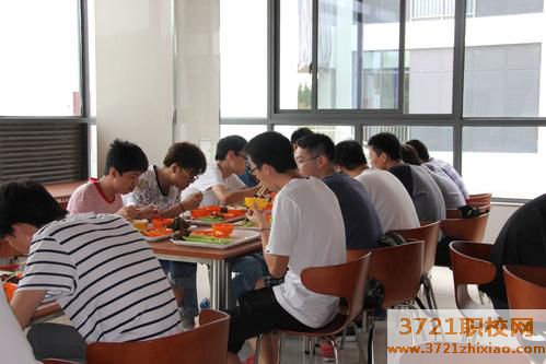 武汉市农业学校食堂情况