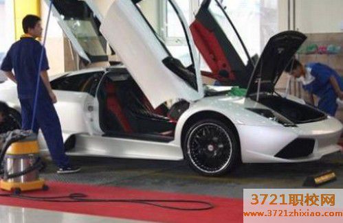 武汉学汽车美容去培训班学有没有用